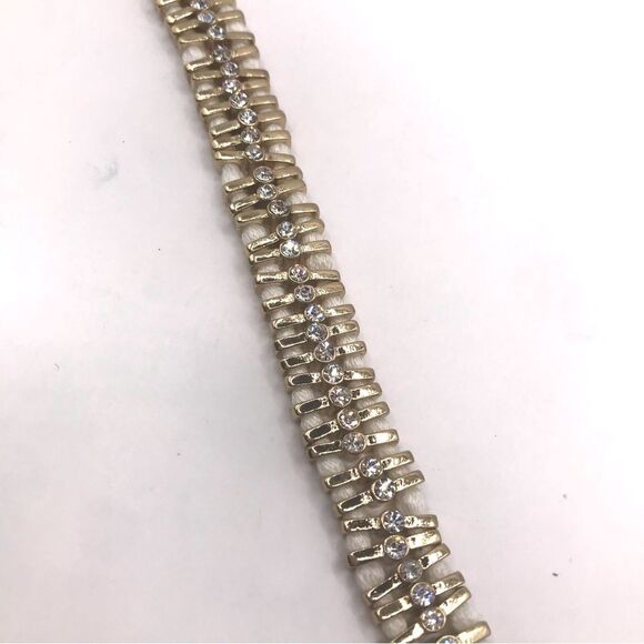 Express Gold and White Woven Bracelet - Picture 5 of 7